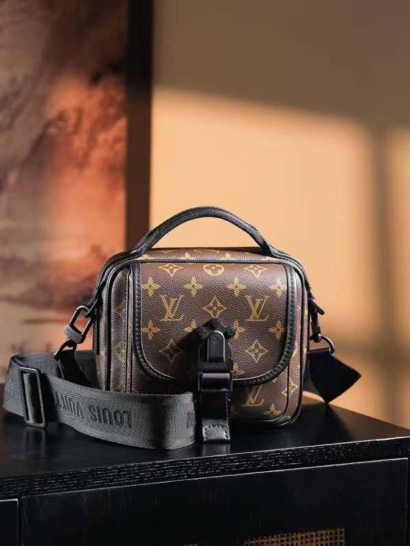 #0036 LOUIS VUITTON